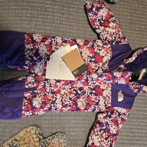 The North Face Purple and Pink Snowsuit - Picture 6 of 7